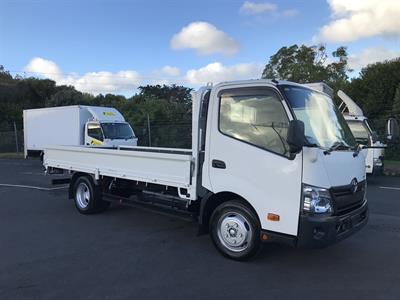 2016 Toyota Dyna - Thumbnail