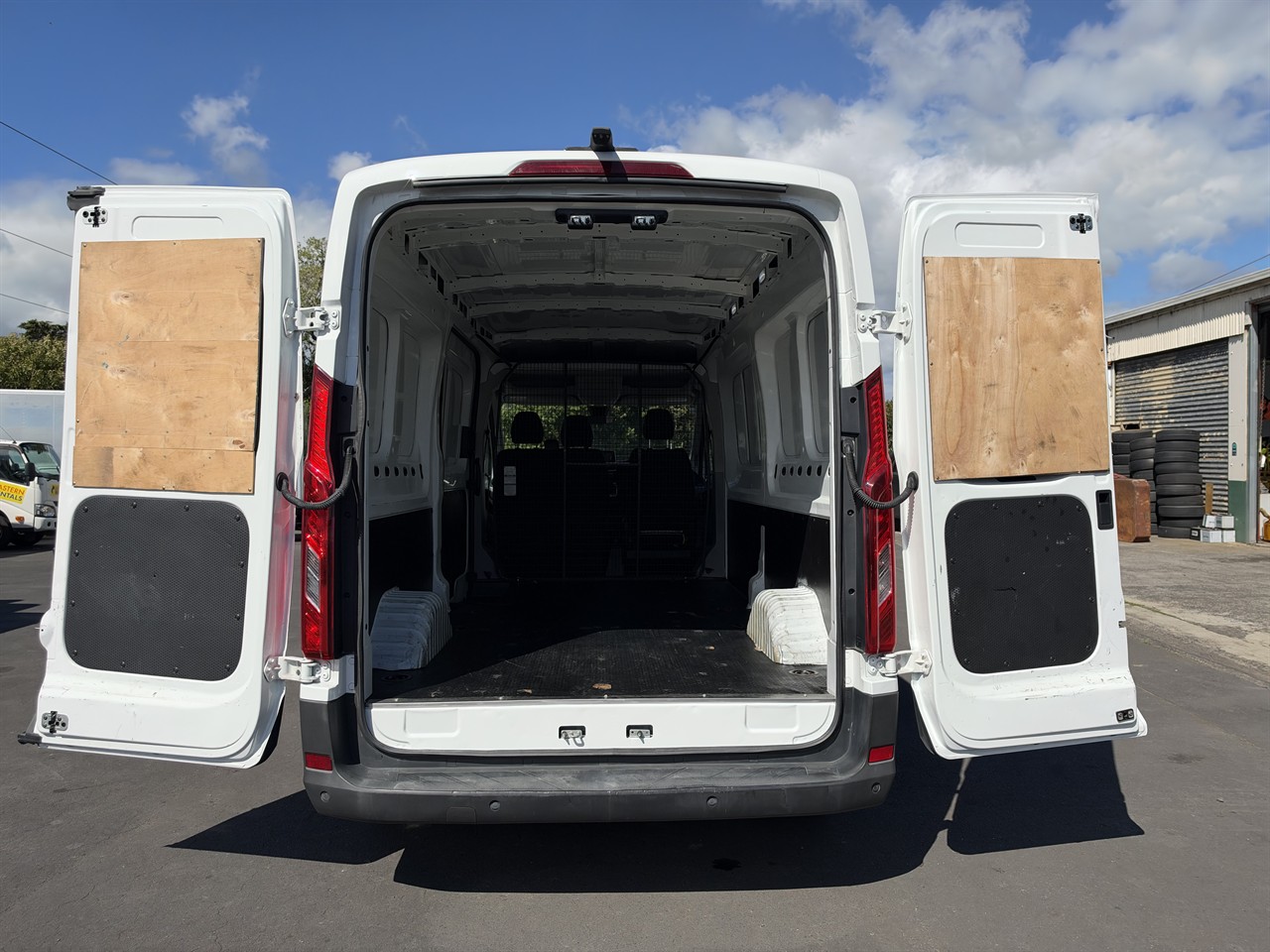 2022 LDV Deliver 9