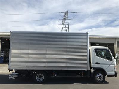 2020 Mitsubishi Canter - Thumbnail