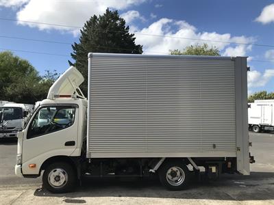 2019 Toyota Dyna - Thumbnail