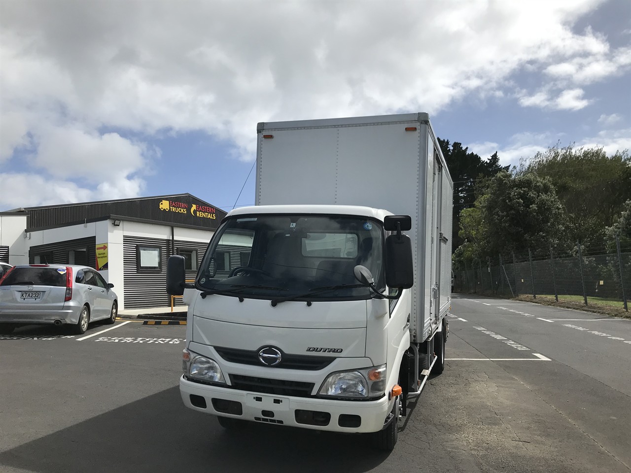2016 Hino Dutro