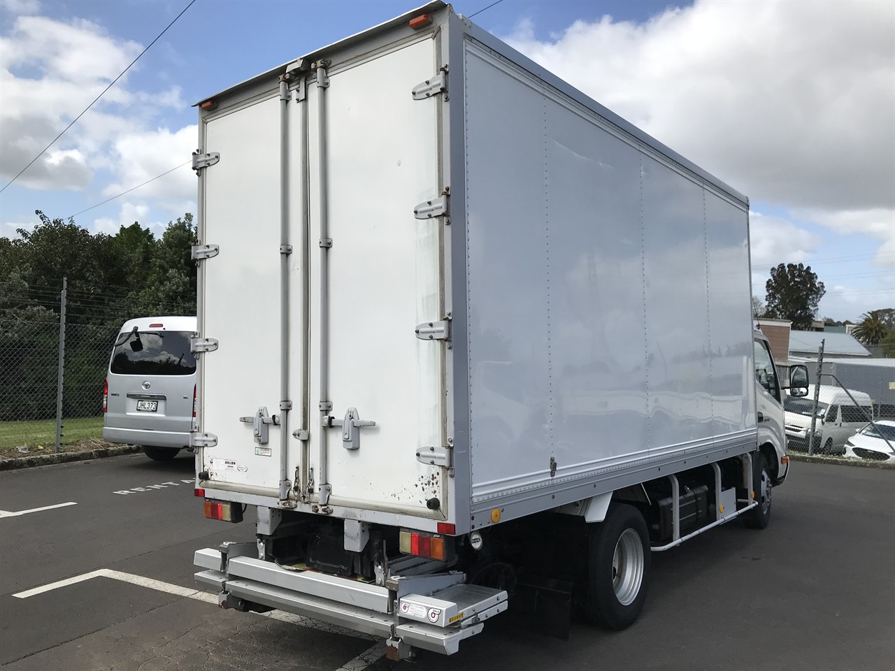 2016 Hino Dutro