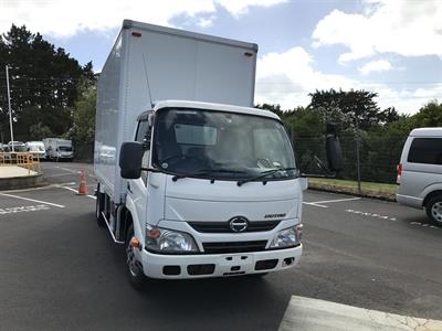 2016 Hino Dutro - Thumbnail