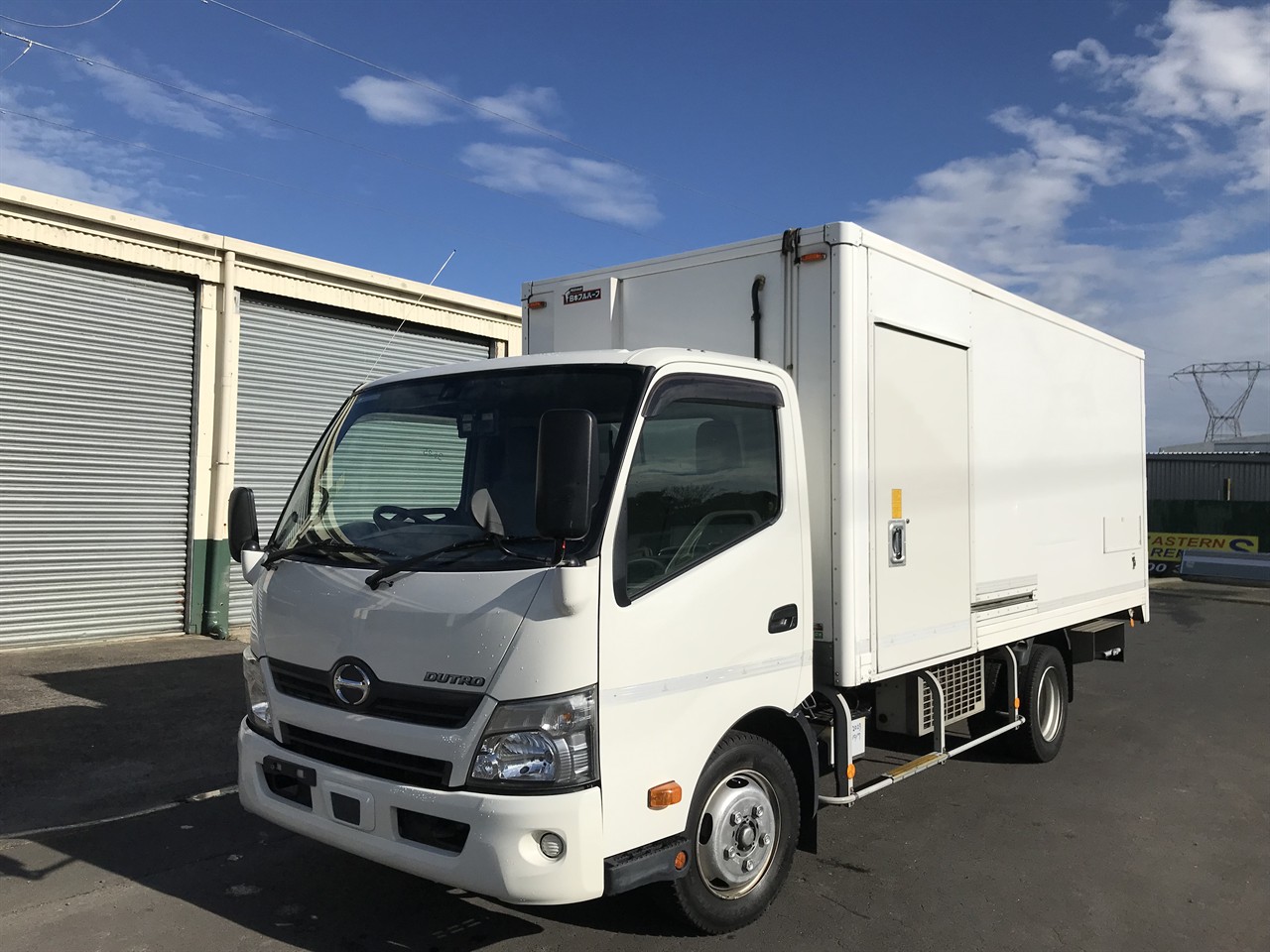 2017 Hino Dutro