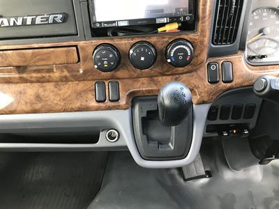2016 Mitsubishi Canter - Thumbnail
