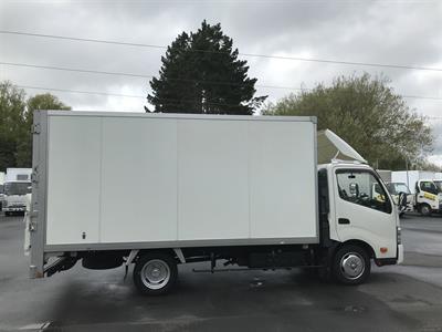 2017 Toyota Dyna - Thumbnail