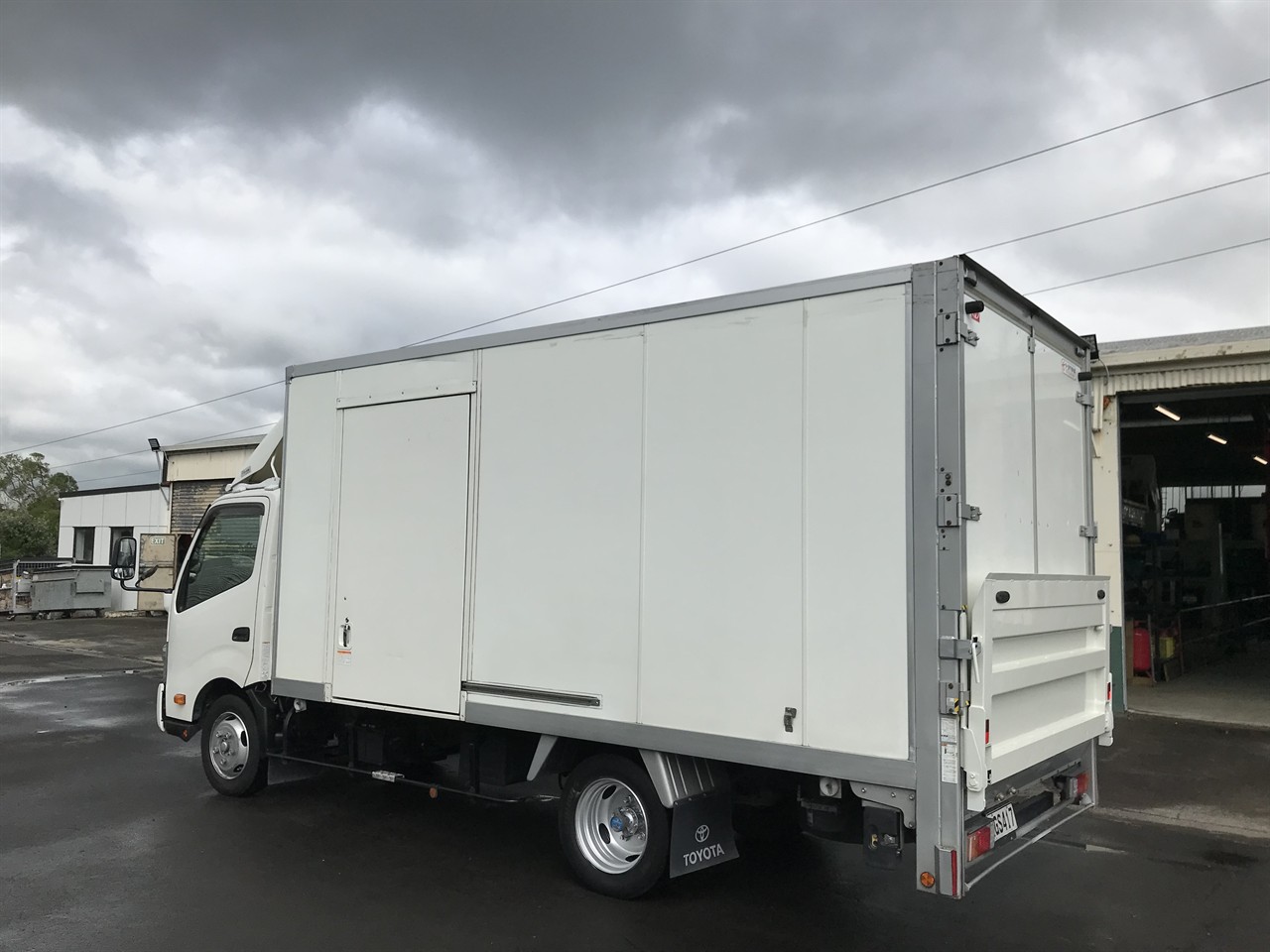 2017 Toyota Dyna