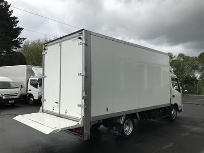 2017 Toyota Dyna - Thumbnail