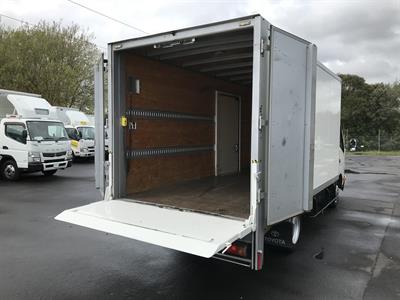 2017 Toyota Dyna - Thumbnail