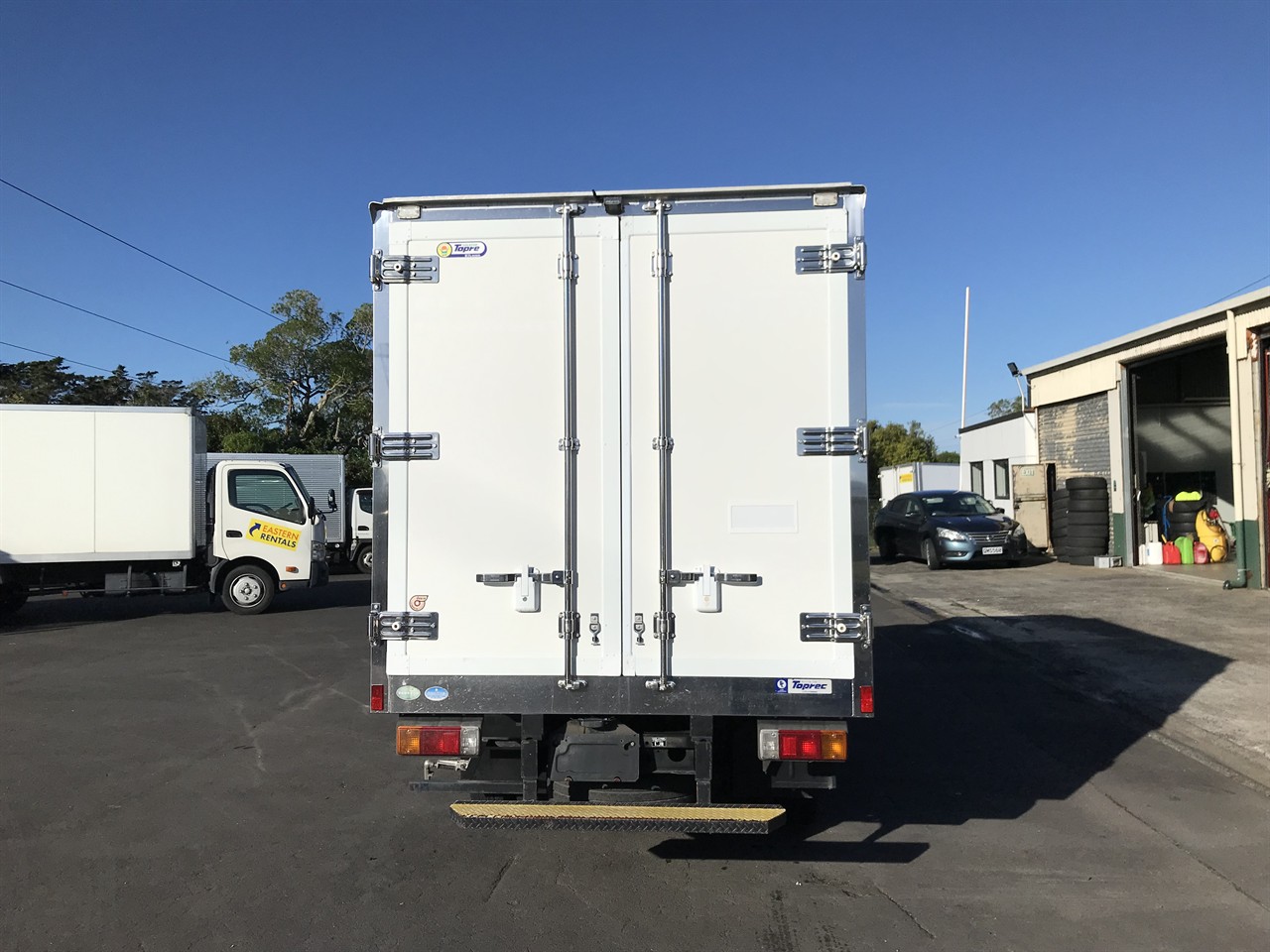 2014 Hino Dutro