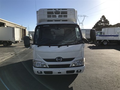 2014 Hino Dutro - Thumbnail