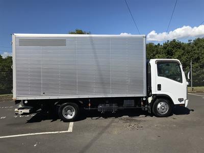 2019 Isuzu Elf - Thumbnail