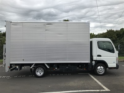 2017 Nissan Atlas - Thumbnail