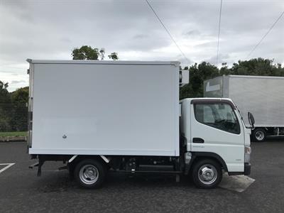 2016 Mitsubishi Canter - Thumbnail