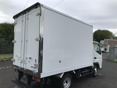 2016 Mitsubishi Canter - Thumbnail