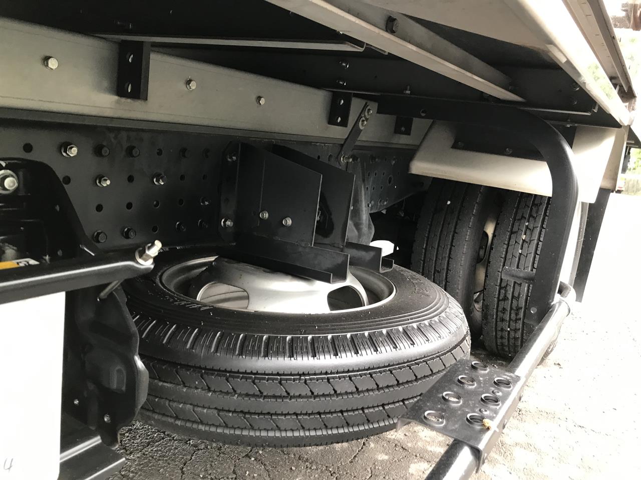 2016 Mitsubishi Canter