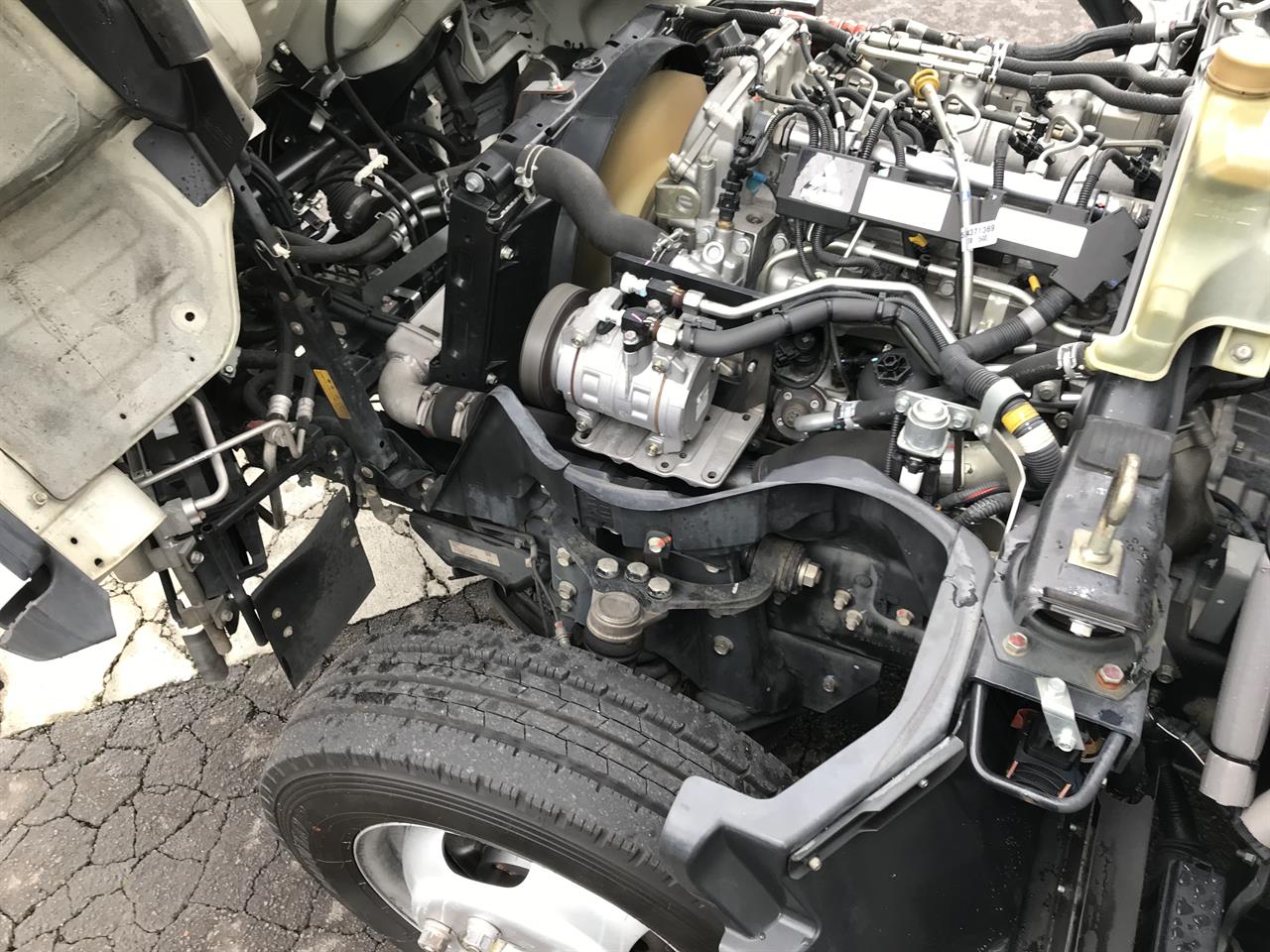 2016 Mitsubishi Canter