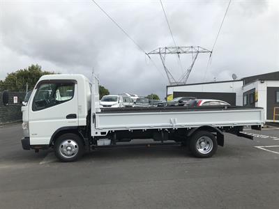 2015 Mitsubishi Canter - Thumbnail