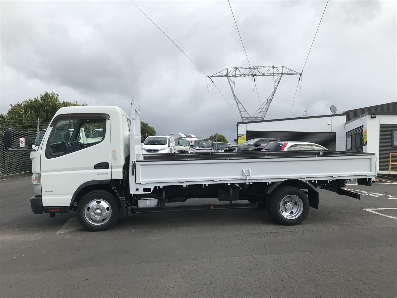 2015 Mitsubishi Canter