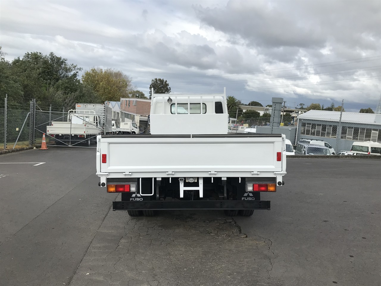 2015 Mitsubishi Canter