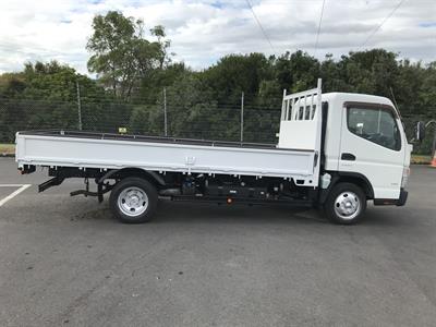 2015 Mitsubishi Canter - Thumbnail