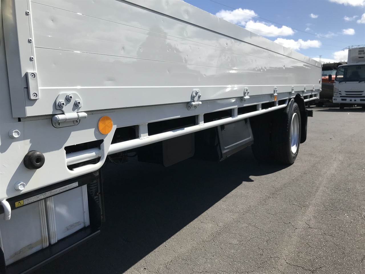 2021 Mitsubishi Canter