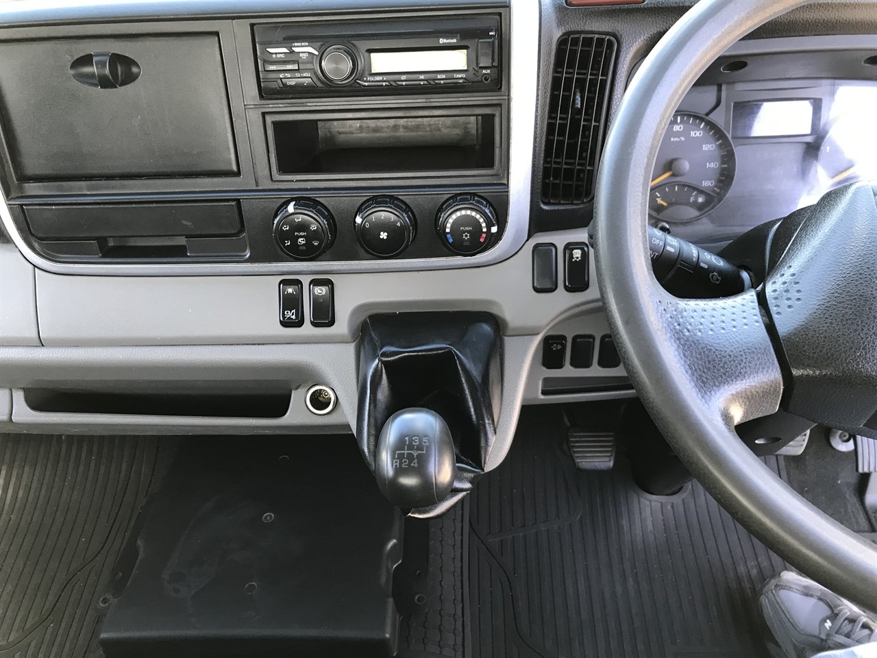 2021 Mitsubishi Canter