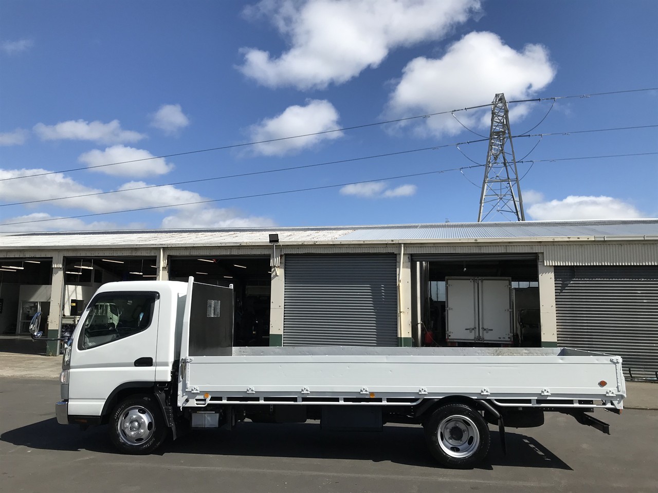 2021 Mitsubishi Canter