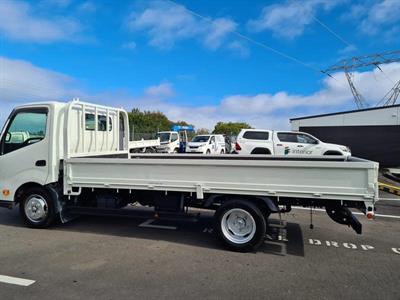 2017 Toyota Dyna - Thumbnail