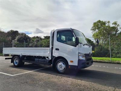 2017 Toyota Dyna - Thumbnail