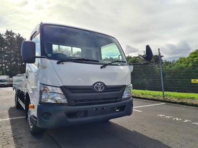 2017 Toyota Dyna - Thumbnail