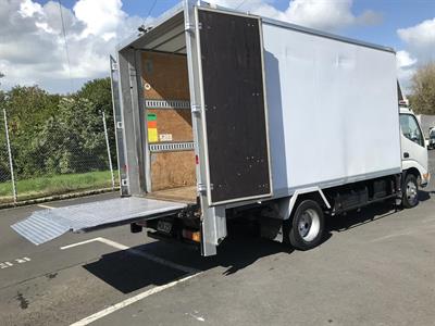2013 Toyota Dyna - Thumbnail