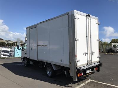 2013 Toyota Dyna - Thumbnail