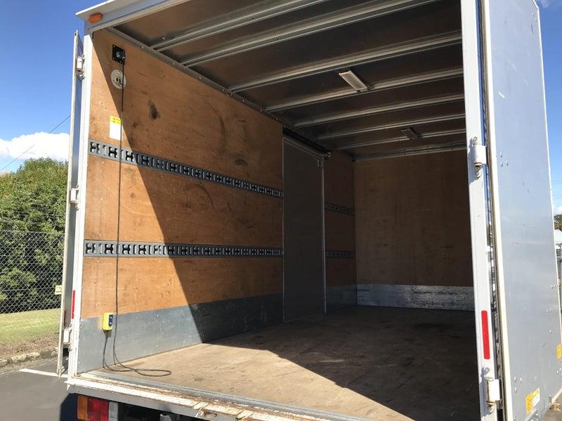 2019 Isuzu Elf