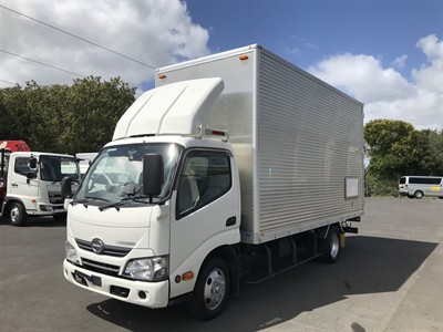 2018 Hino Dutro