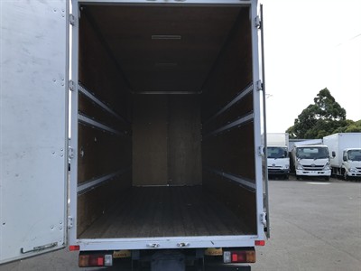 2018 Hino Dutro - Thumbnail