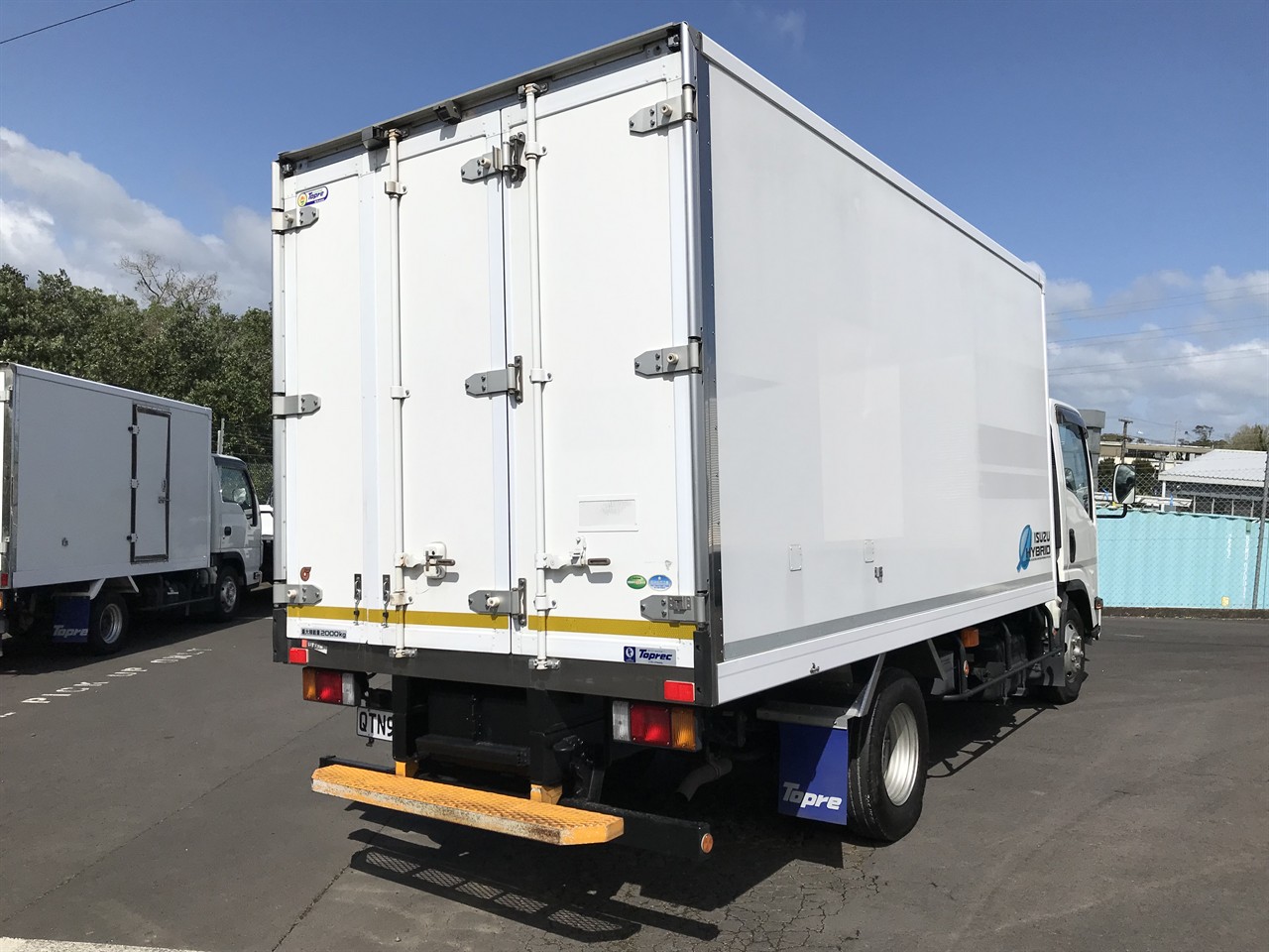 2018 Isuzu Elf
