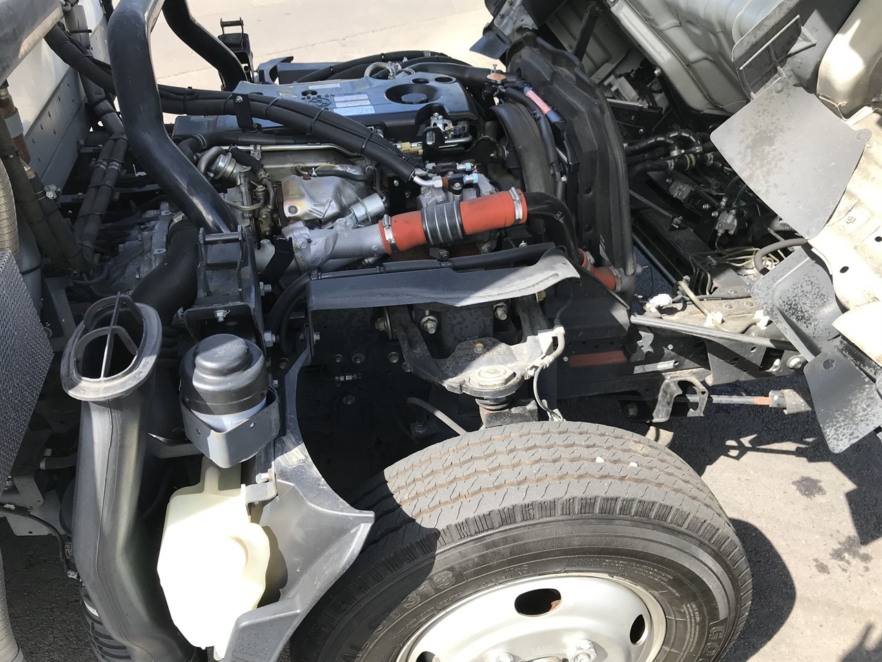2018 Isuzu Elf
