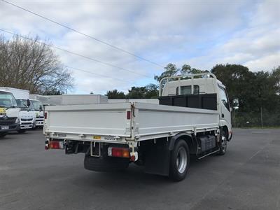 2014 Toyota Dyna - Thumbnail