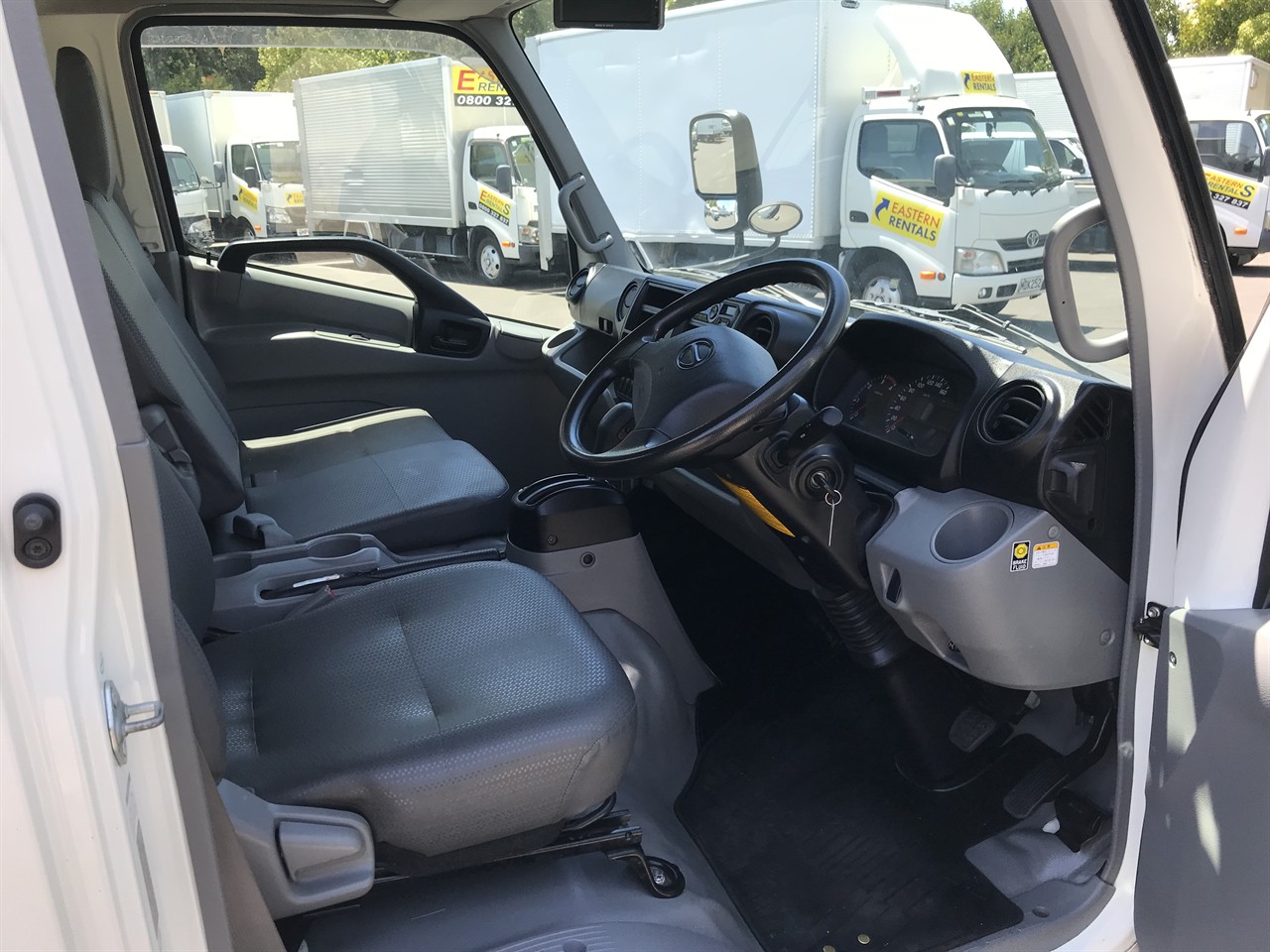 2017 Hino Dutro