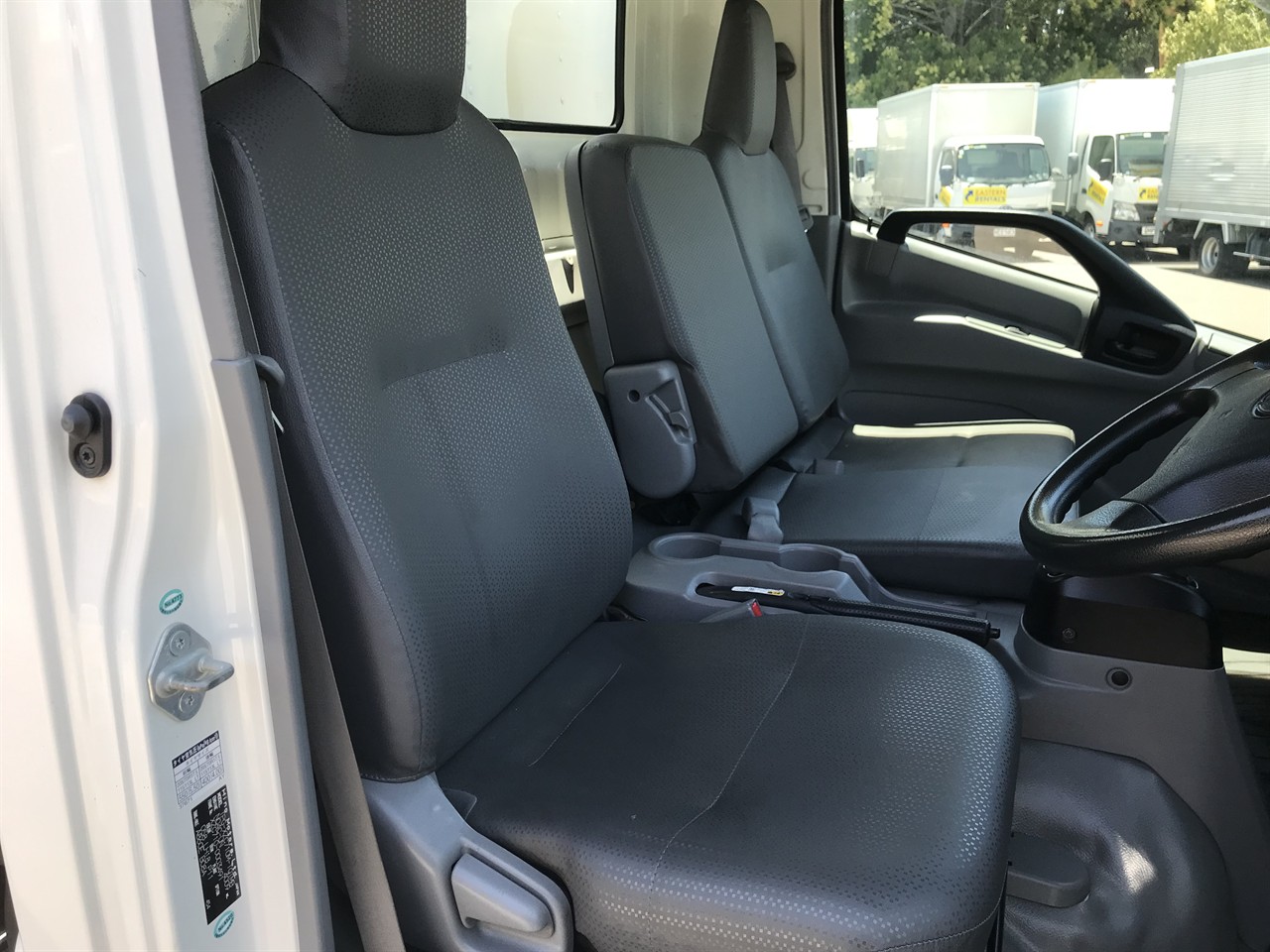 2017 Hino Dutro