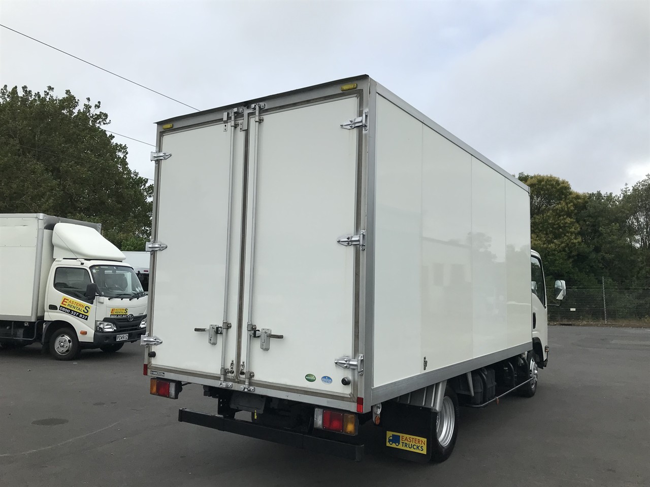 2015 Isuzu Elf