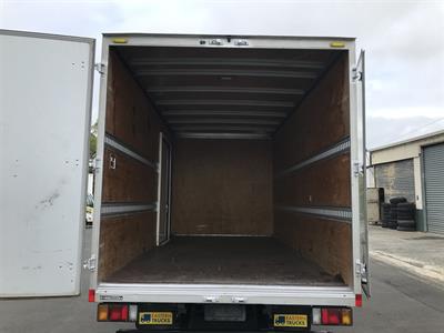 2015 Isuzu Elf - Thumbnail