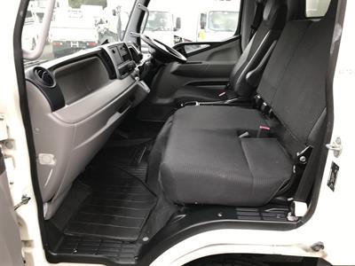 2017 Nissan Atlas - Thumbnail