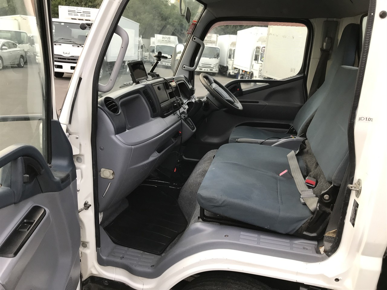 2013 Mitsubishi Canter