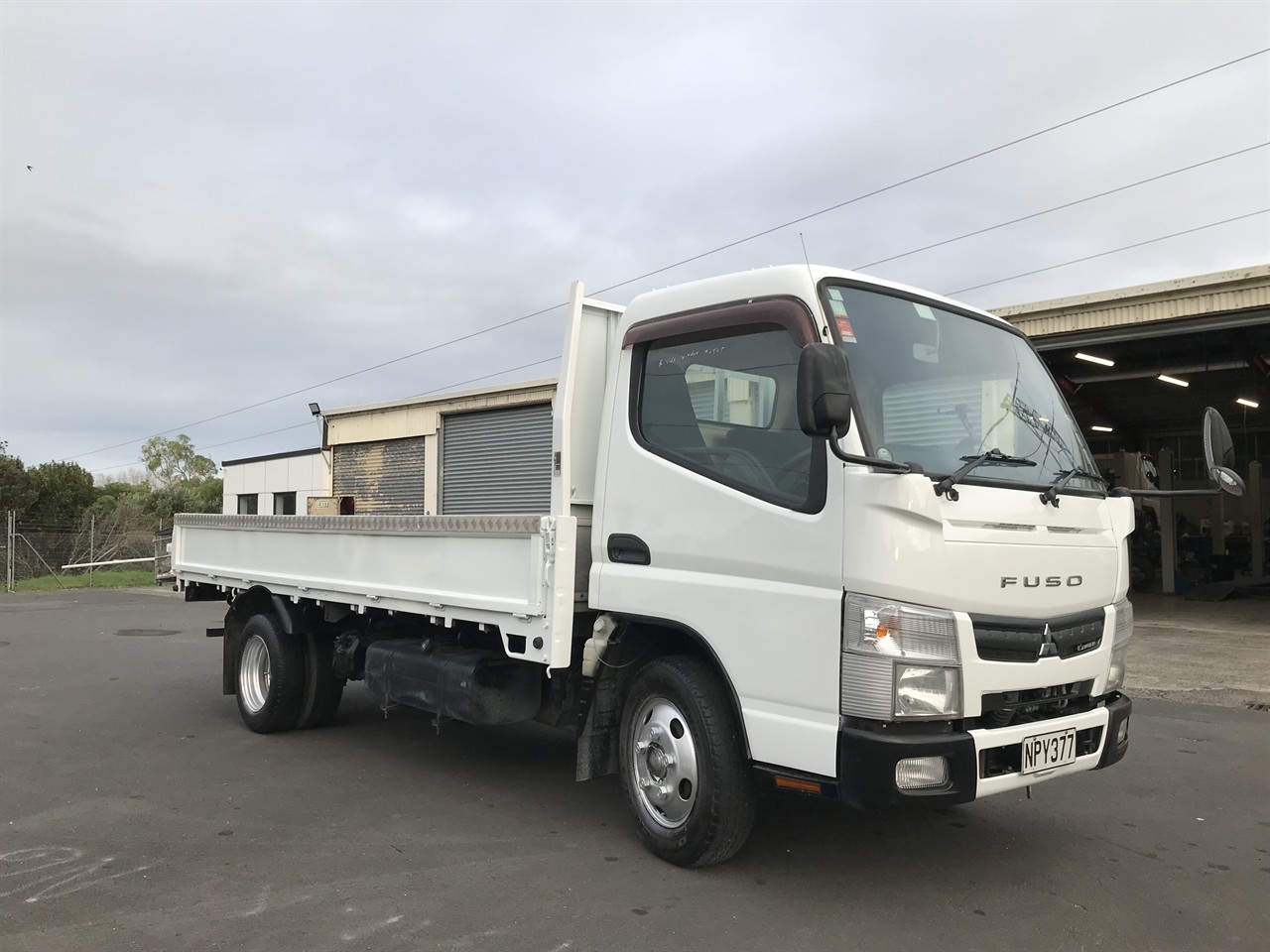 2013 Mitsubishi Canter