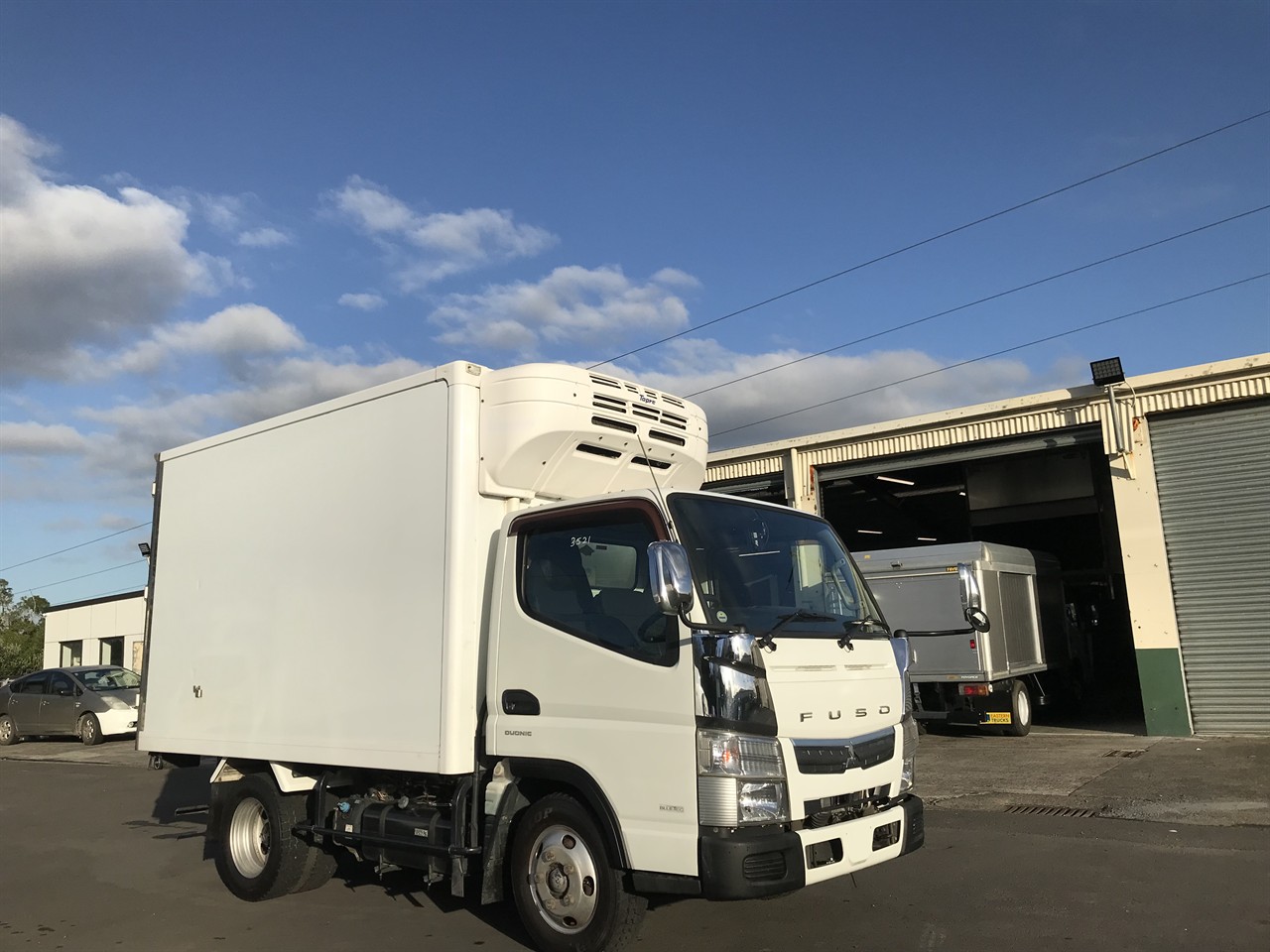 2016 Mitsubishi Canter