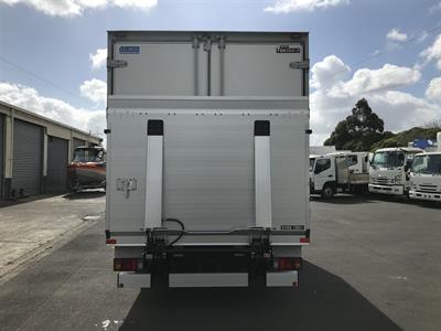 2019 Isuzu Elf - Thumbnail