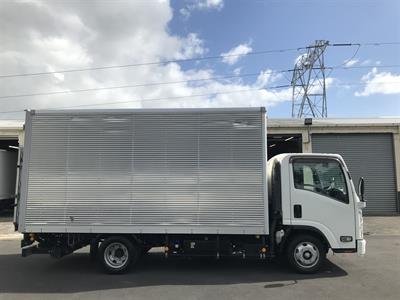 2019 Isuzu Elf - Thumbnail