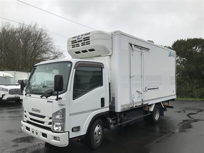 2018 Isuzu Elf